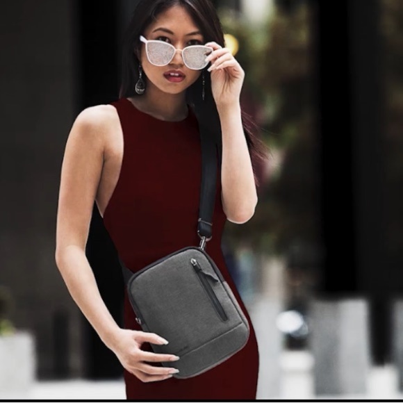 Travelon Anti-Theft Urban Crossbody Bag Travel-Black Anti-Theft, bag, purse - Picture 2 of 14